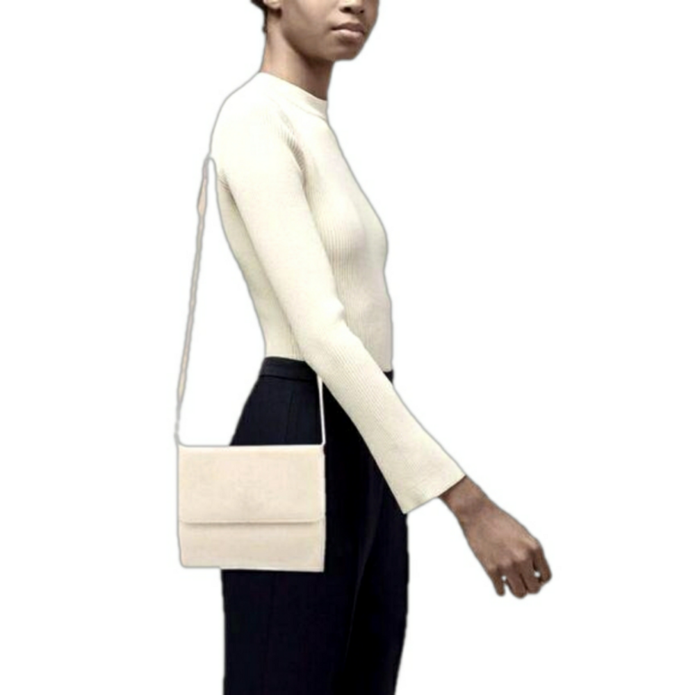 Salvatore Ferragamo Ivory Leather Shoulder Bag